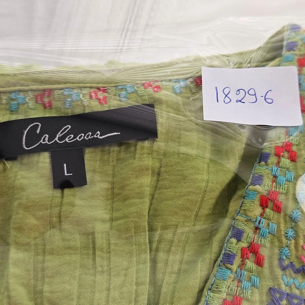 Calessa Top Womens L Green Embroidered 3/4 Sleeve Boho Peasant Festival Vacation